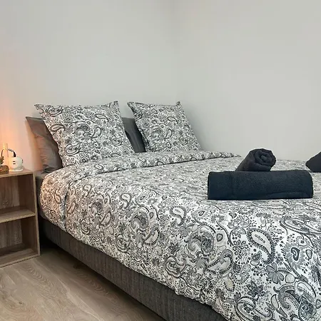 Welcome To Becky Apartamento *
